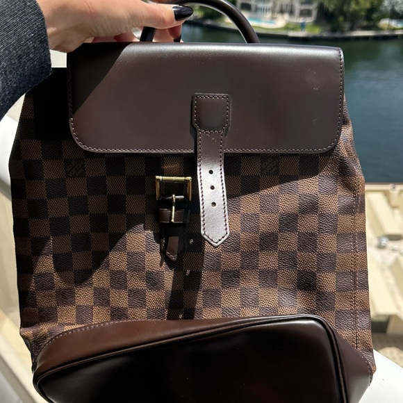 Louis Vuitton gently used Soho backpack. Material: Damier Ebene - Picture 5 of 8